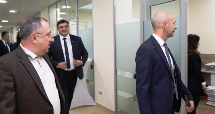 გალერეის ფოტო